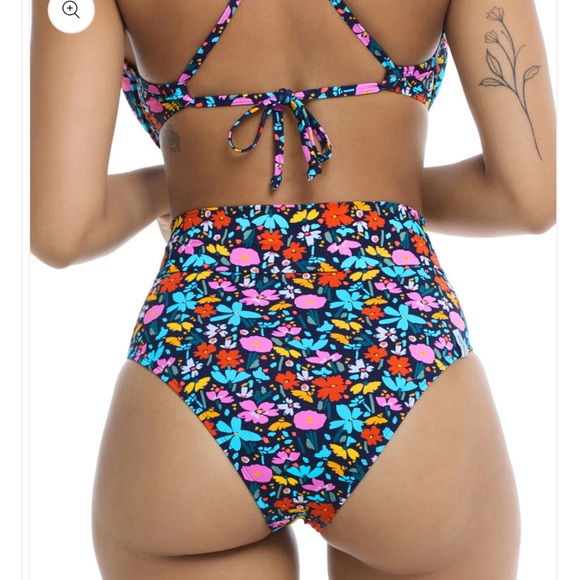 Body glove woodstock color indigo. Size medium - Picture 2 of 3